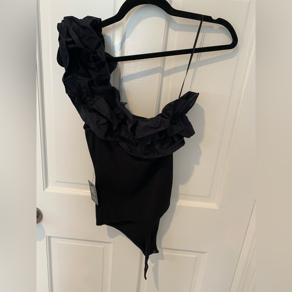 Express one shoulder ruffle body suit